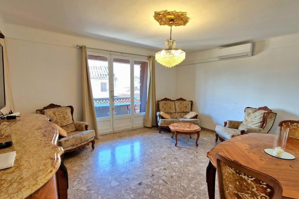 Villa Marseille Dans Les Hauteurs Eksteriør billede